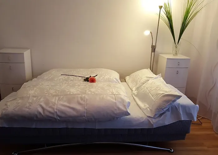 Apartment Near Villa Turgenev